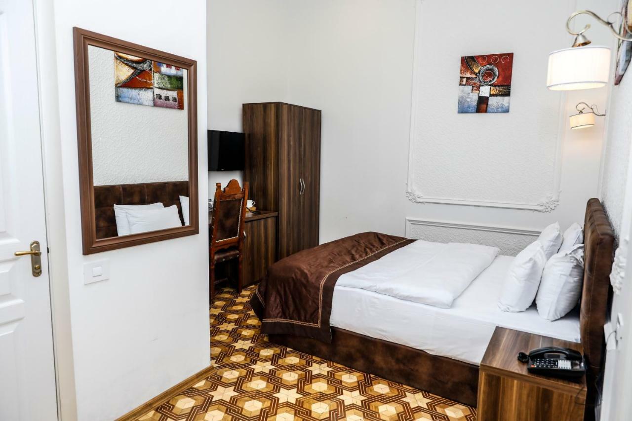 Malakhan Hotel Баку Екстер'єр фото
