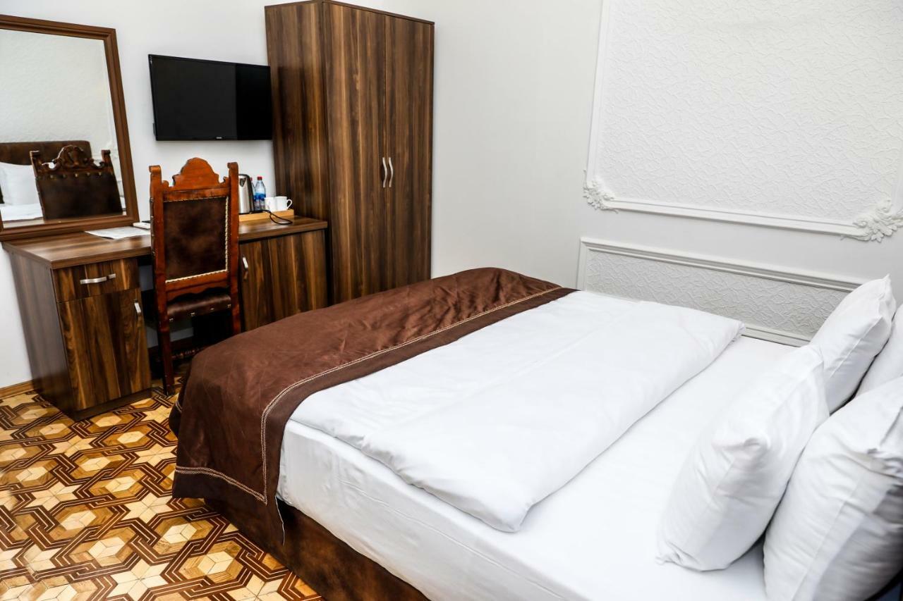 Malakhan Hotel Баку Екстер'єр фото